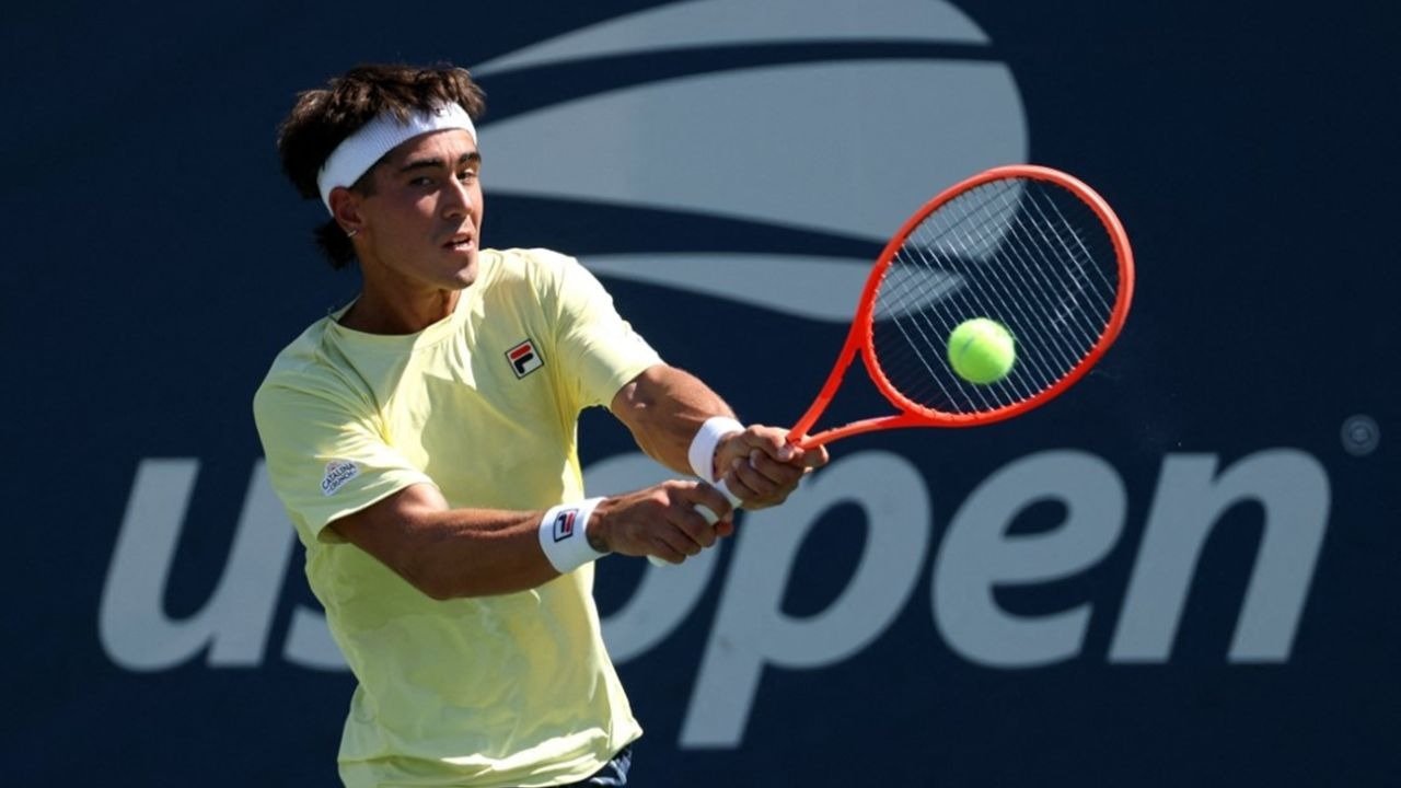 Francisco Comesaña: la nueva promesa del tenis argentino y sus resultados 2025